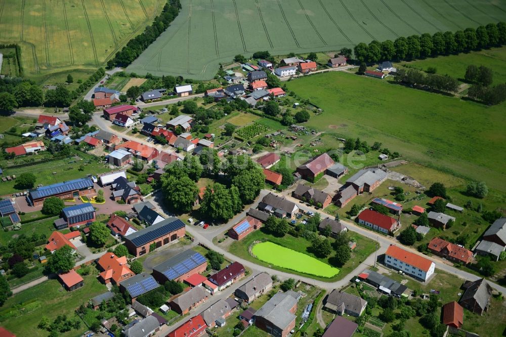 Luftaufnahme Benzin - Dorf - Ansicht in Benzin im Bundesland Mecklenburg-Vorpommern, Deutschland