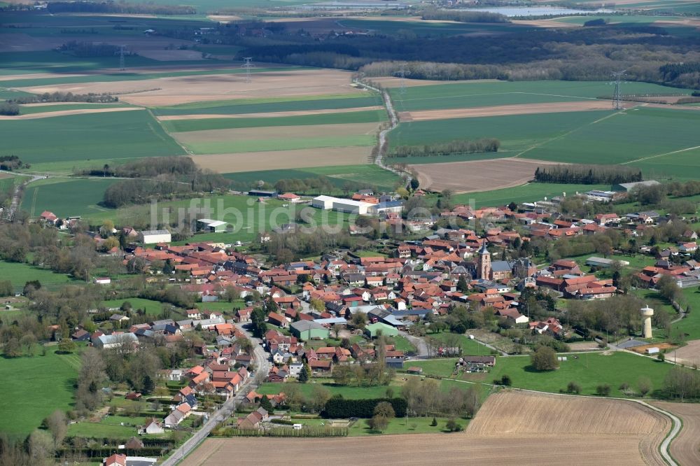 Berneville von oben - Dorf - Ansicht von Berneville in Nord-Pas-de-Calais Picardie, Frankreich