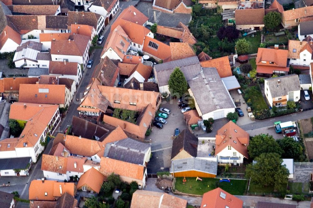 Luftaufnahme Birkweiler - Dorf - Ansicht von Birkweiler im Bundesland Rheinland-Pfalz