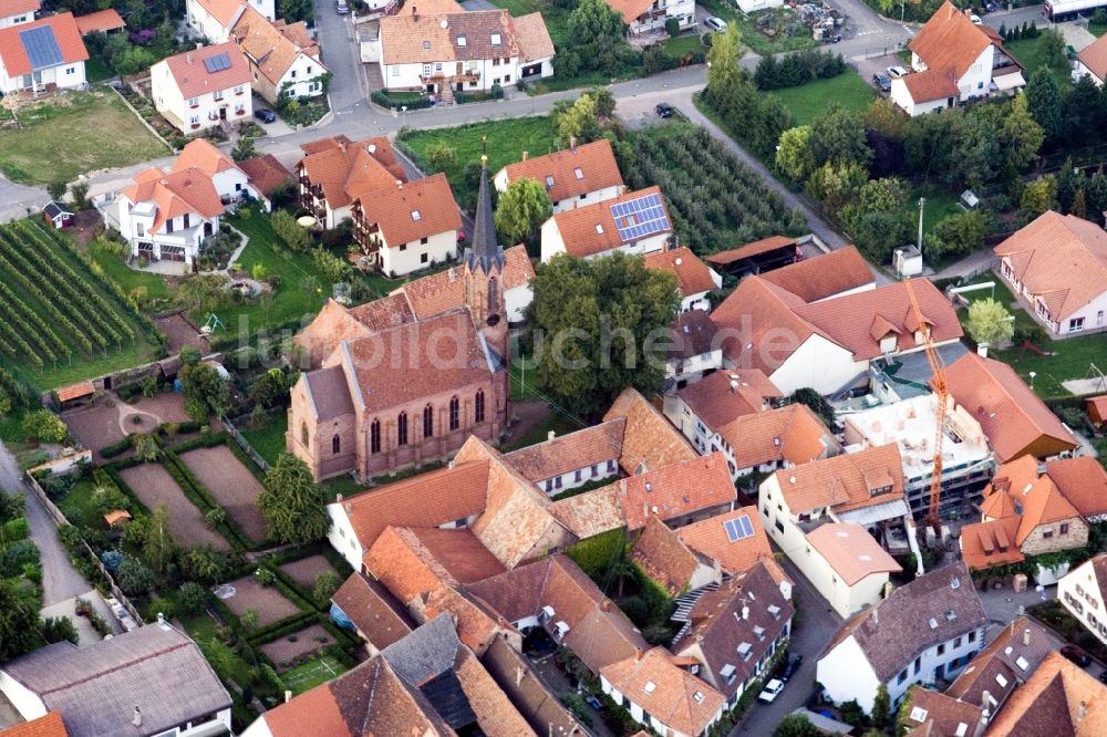 Birkweiler von oben - Dorf - Ansicht von Birkweiler im Bundesland Rheinland-Pfalz