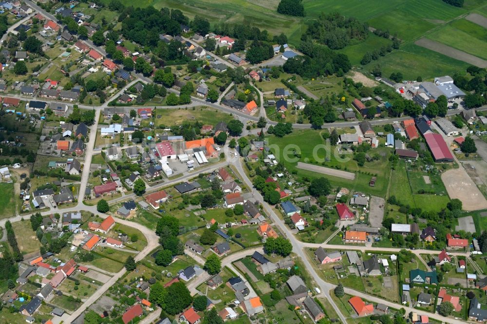 Blievenstorf von oben - Dorf - Ansicht in Blievenstorf im Bundesland Mecklenburg-Vorpommern, Deutschland