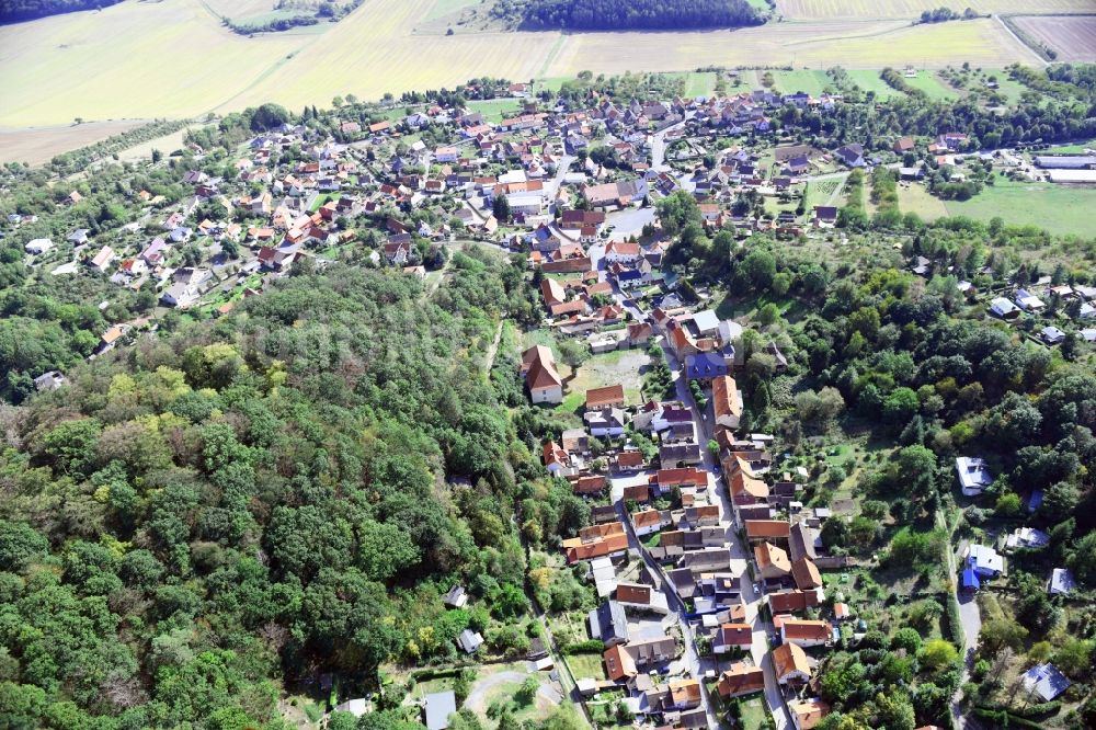 Breitungen aus der Vogelperspektive: Dorf - Ansicht in Breitungen im Bundesland Sachsen-Anhalt, Deutschland