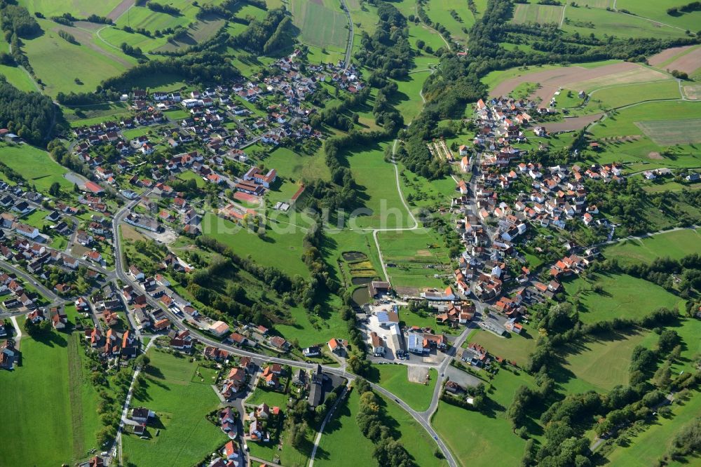 Burkardroth aus der Vogelperspektive: Dorf - Ansicht von Burkardroth im Bundesland Bayern