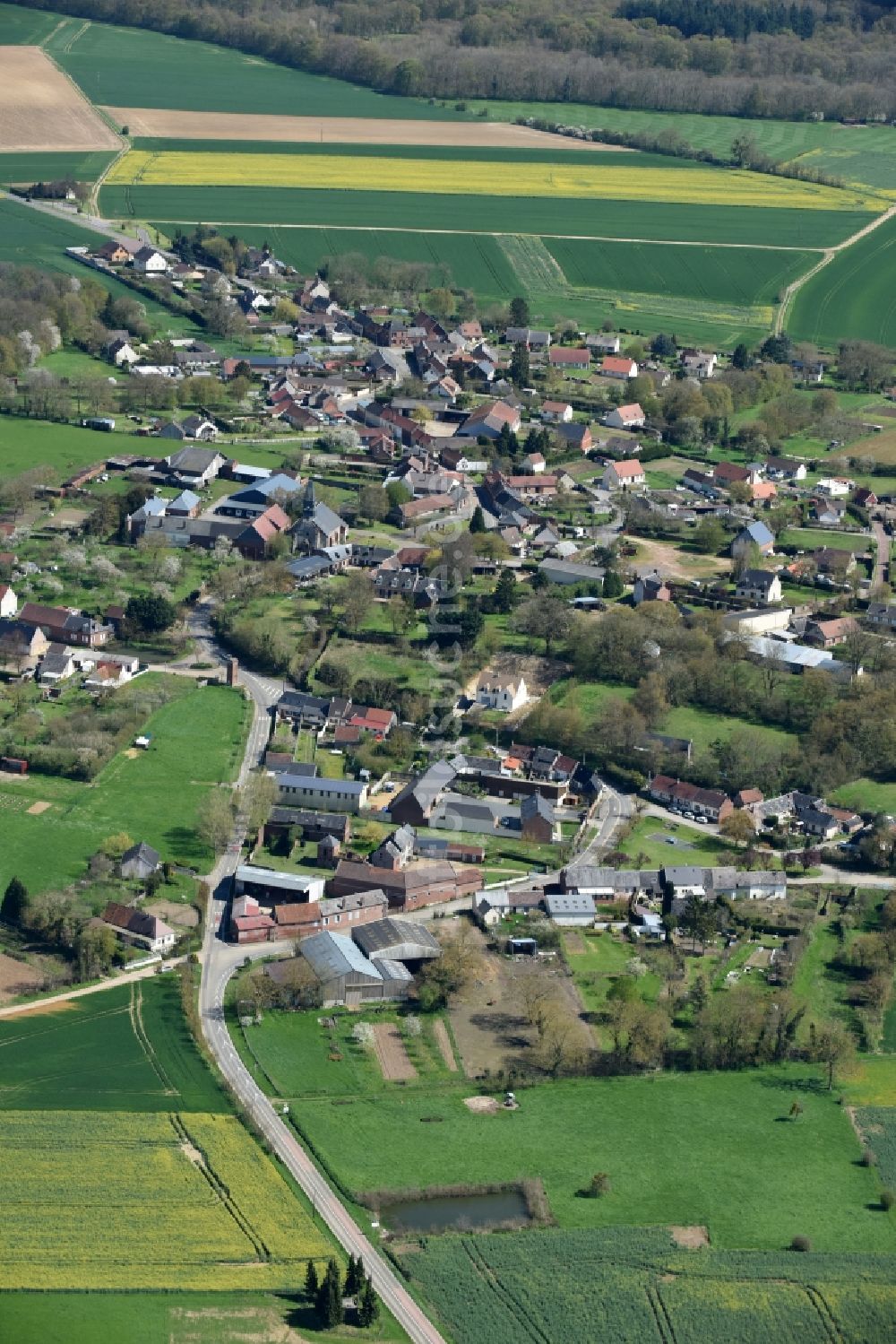 Luftaufnahme Catillon- Fumechon - Dorf - Ansicht von Catillon- Fumechon in Nord-Pas-de-Calais Picardie, Frankreich