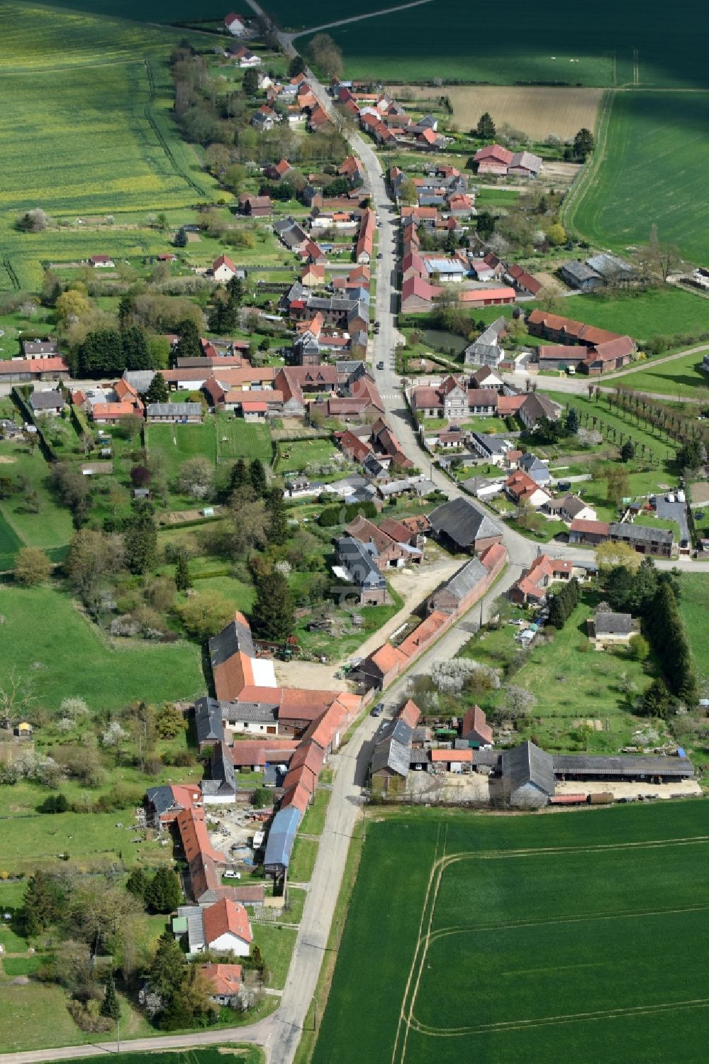 Luftbild Coullemelle - Dorf - Ansicht von Coullemelle in Nord-Pas-de-Calais Picardie, Frankreich