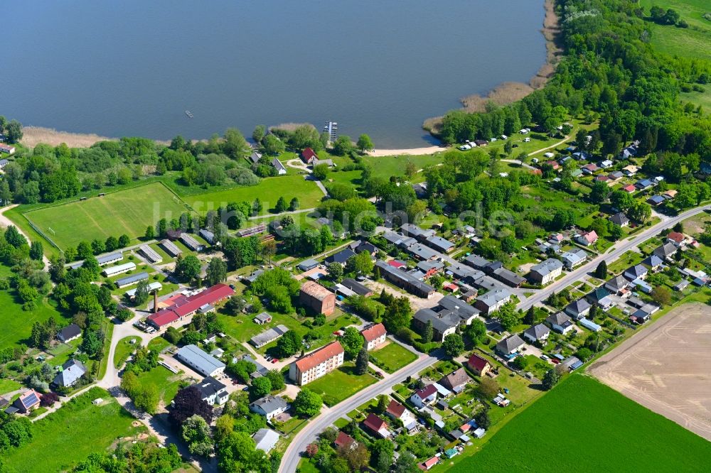 Dahmen aus der Vogelperspektive: Dorf - Ansicht in Dahmen im Bundesland Mecklenburg-Vorpommern, Deutschland