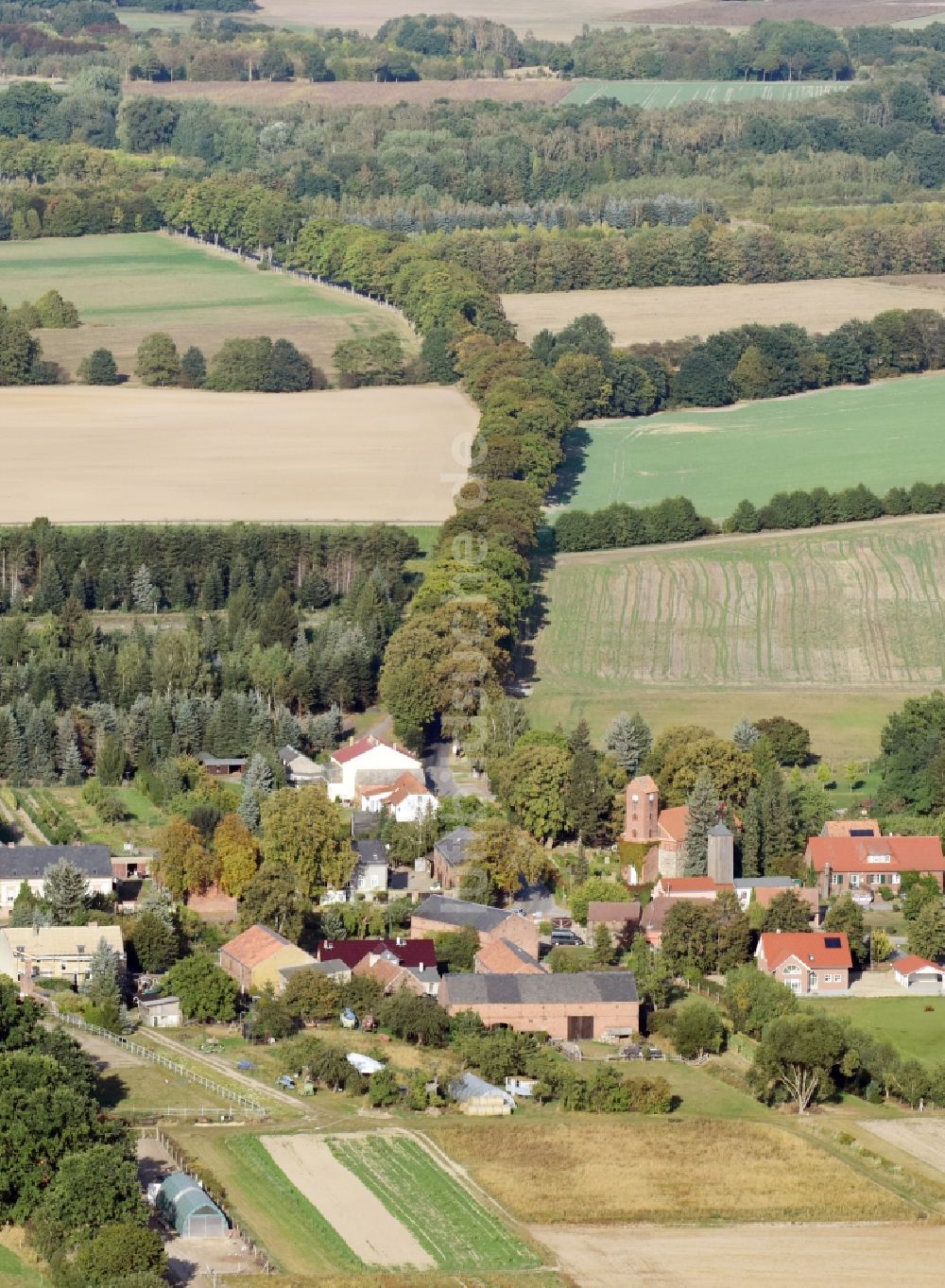 Danewitz aus der Vogelperspektive: Dorf - Ansicht von Danewitz im Bundesland Brandenburg