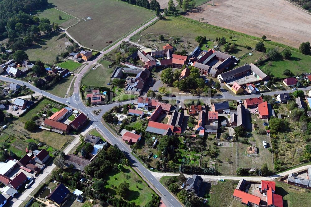 Luftaufnahme Dietrichsdorf - Dorf - Ansicht in Dietrichsdorf im Bundesland Sachsen-Anhalt, Deutschland