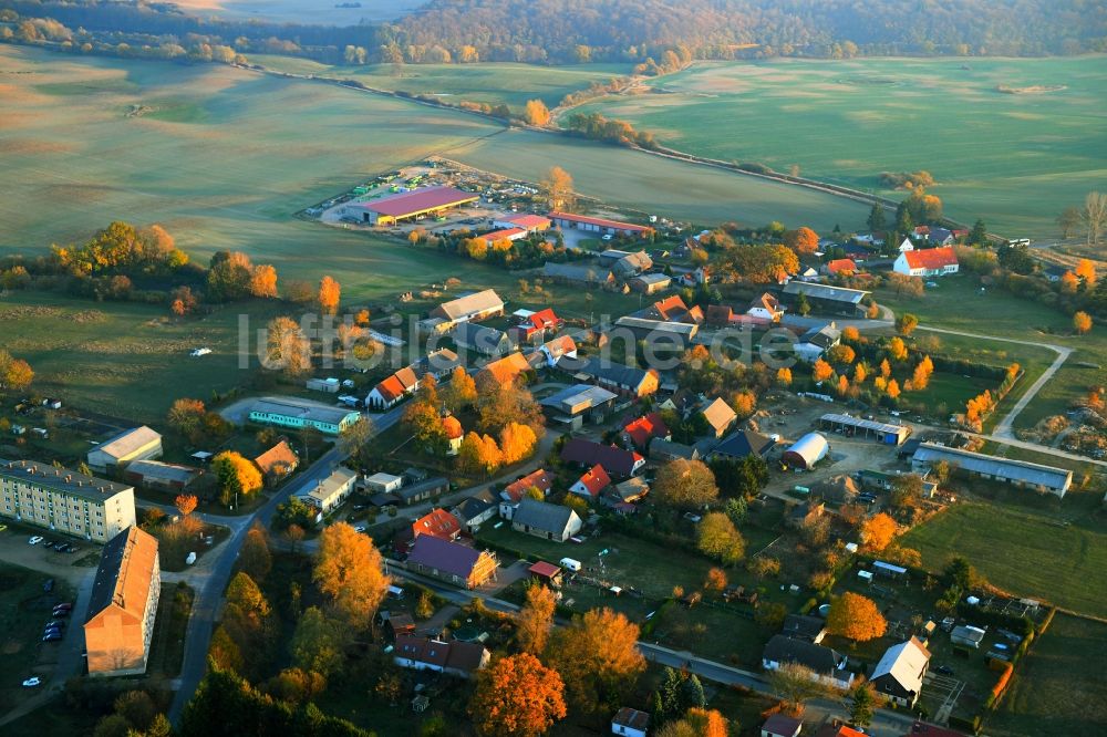 Luftaufnahme Dolgen - Dorf - Ansicht in Dolgen im Bundesland Mecklenburg-Vorpommern, Deutschland