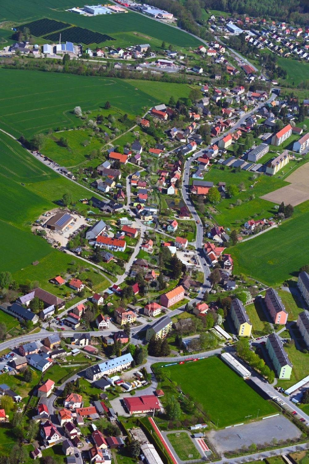 Dürrröhrsdorf-Dittersbach aus der Vogelperspektive: Dorf - Ansicht in Dürrröhrsdorf-Dittersbach im Bundesland Sachsen, Deutschland