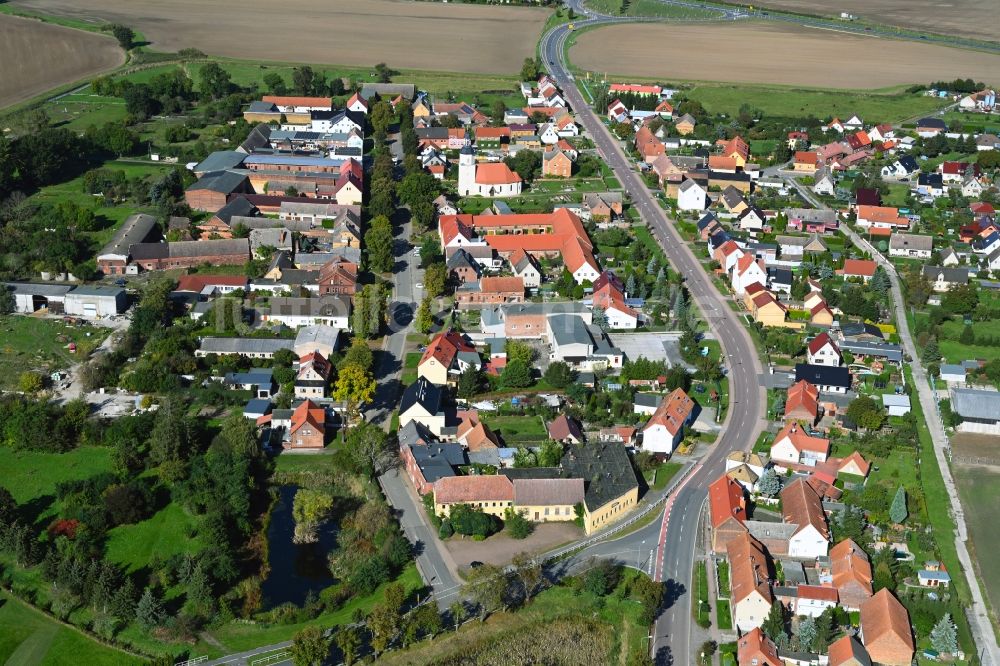 Eutzsch von oben - Dorf - Ansicht in Eutzsch im Bundesland Sachsen-Anhalt, Deutschland