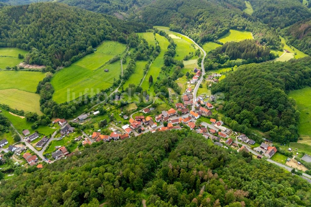 Frebershausen von oben - Dorf - Ansicht in Frebershausen im Bundesland Hessen, Deutschland