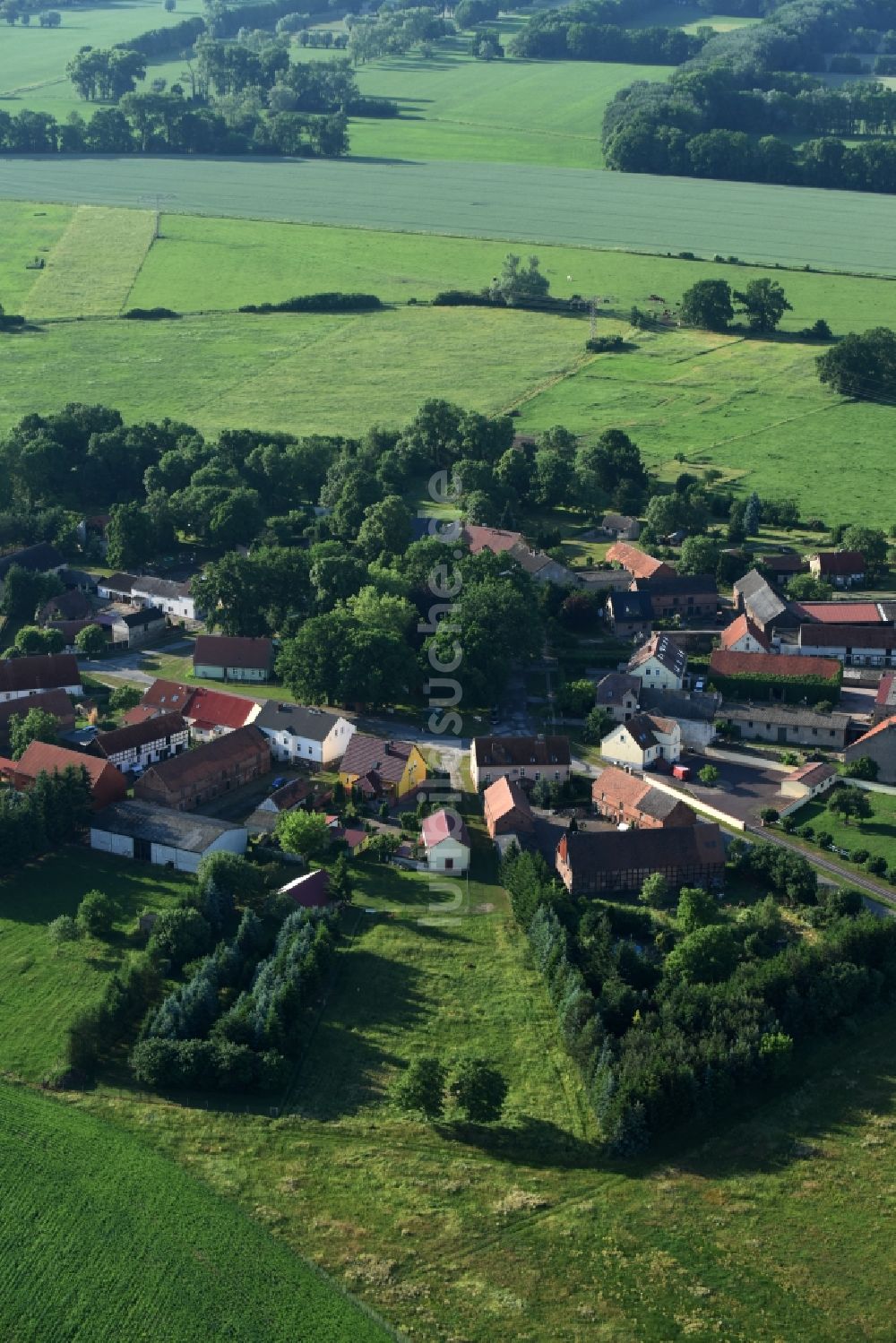 Friesack aus der Vogelperspektive: Dorf - Ansicht von Friesack im Bundesland Brandenburg