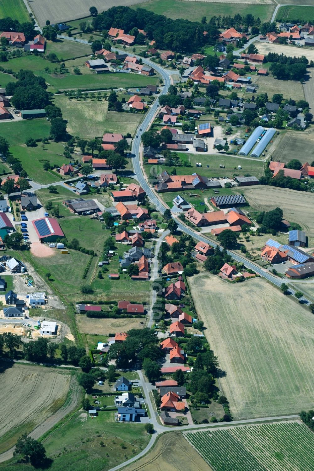 Luftaufnahme Gadesbünden - Dorf - Ansicht in Gadesbünden im Bundesland Niedersachsen, Deutschland