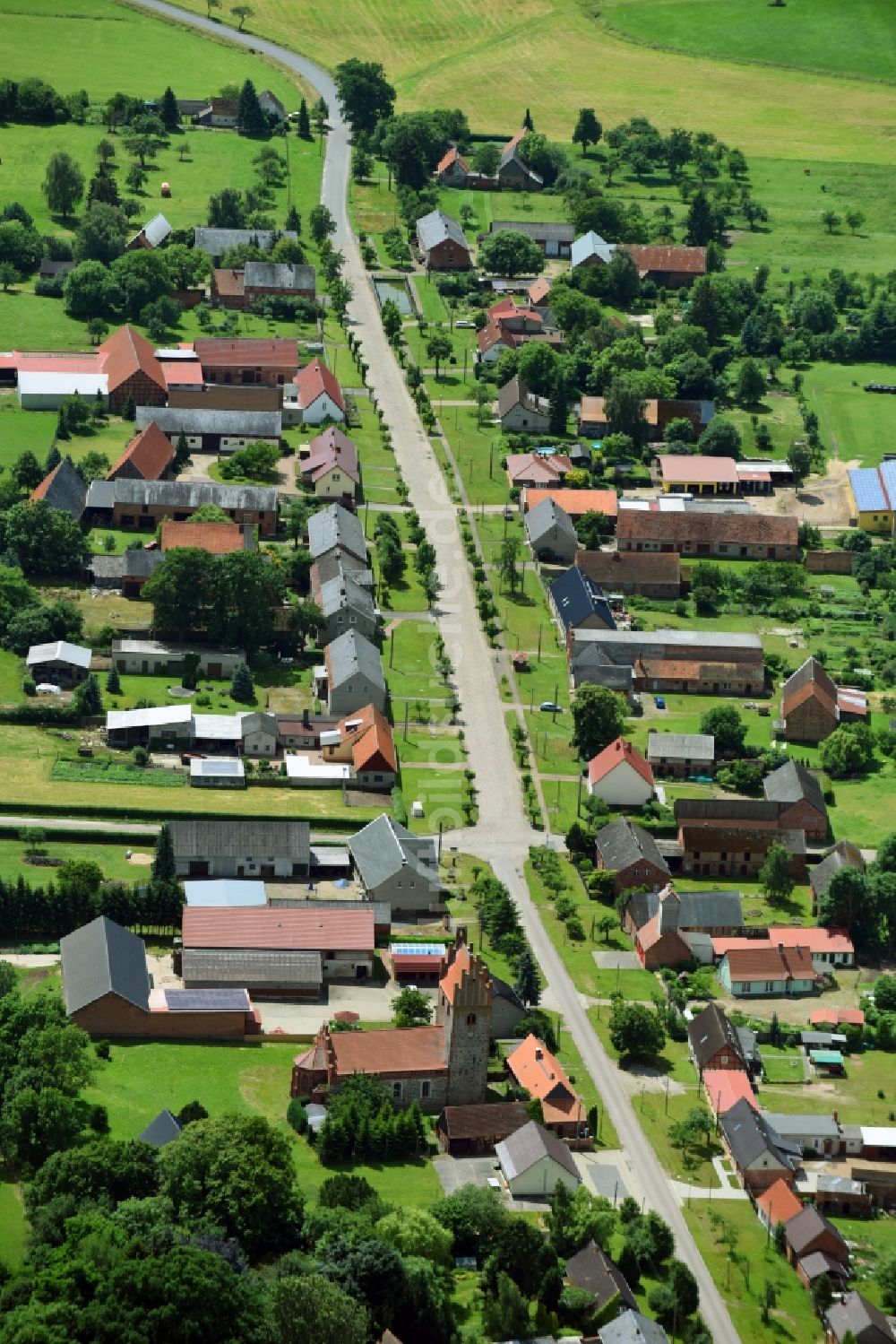 Gross Gottschow aus der Vogelperspektive: Dorf - Ansicht in Gross Gottschow im Bundesland Brandenburg, Deutschland