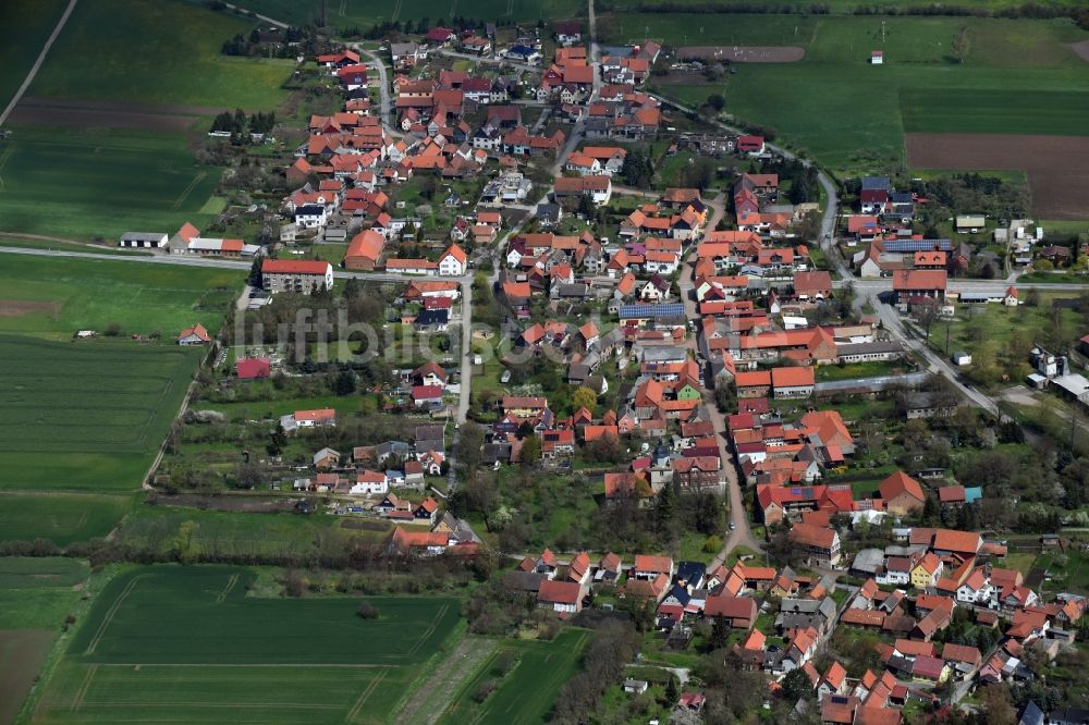 Helbedündorf von oben - Dorf - Ansicht von Helbedündorf im Bundesland Thüringen