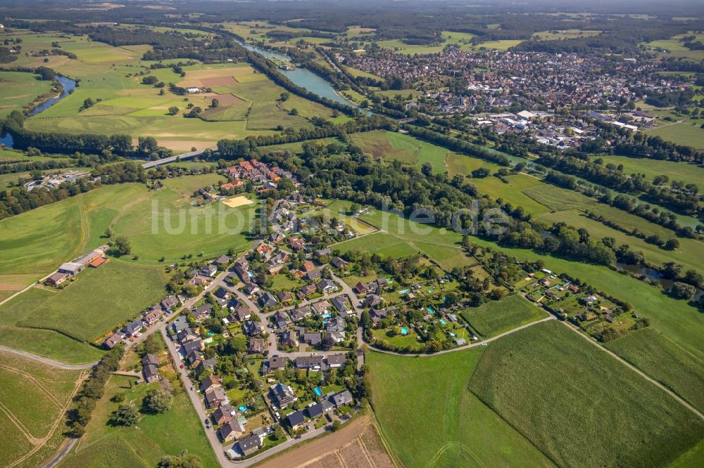 Luftaufnahme Hünxe - Dorf - Ansicht in Hünxe im Bundesland Nordrhein-Westfalen, Deutschland