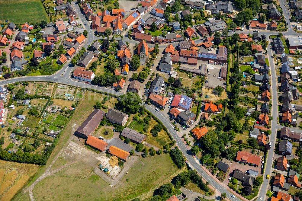 Hoetmar von oben - Dorf - Ansicht in Hoetmar im Bundesland Nordrhein-Westfalen, Deutschland