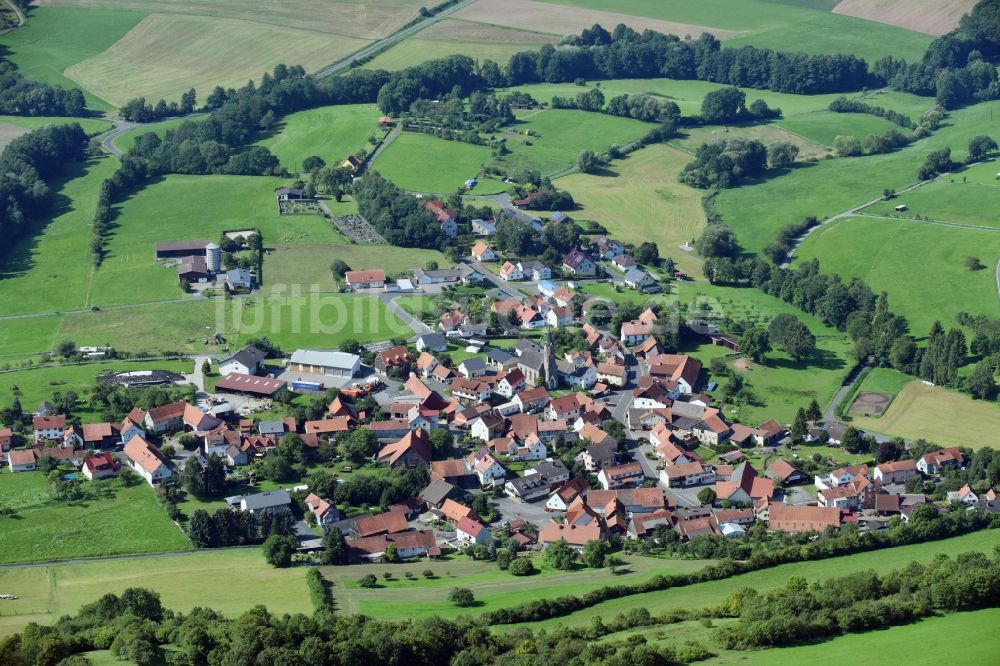 Hohenzell aus der Vogelperspektive: Dorf - Ansicht in Hohenzell im Bundesland Hessen, Deutschland