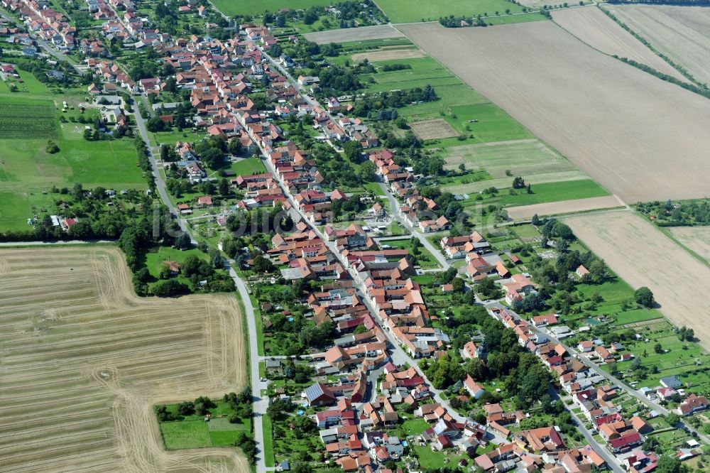 Kammerforst aus der Vogelperspektive: Dorf - Ansicht in Kammerforst im Bundesland Thüringen, Deutschland