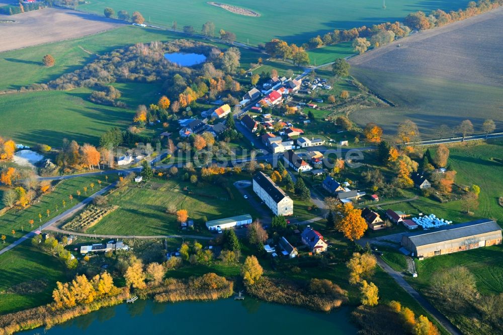 Luftaufnahme Kavelsdorf - Dorf - Ansicht in Kavelsdorf im Bundesland Mecklenburg-Vorpommern, Deutschland