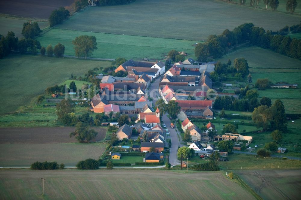 Luftaufnahme Kerchau - Dorf - Ansicht in Kerchau im Bundesland Sachsen-Anhalt, Deutschland