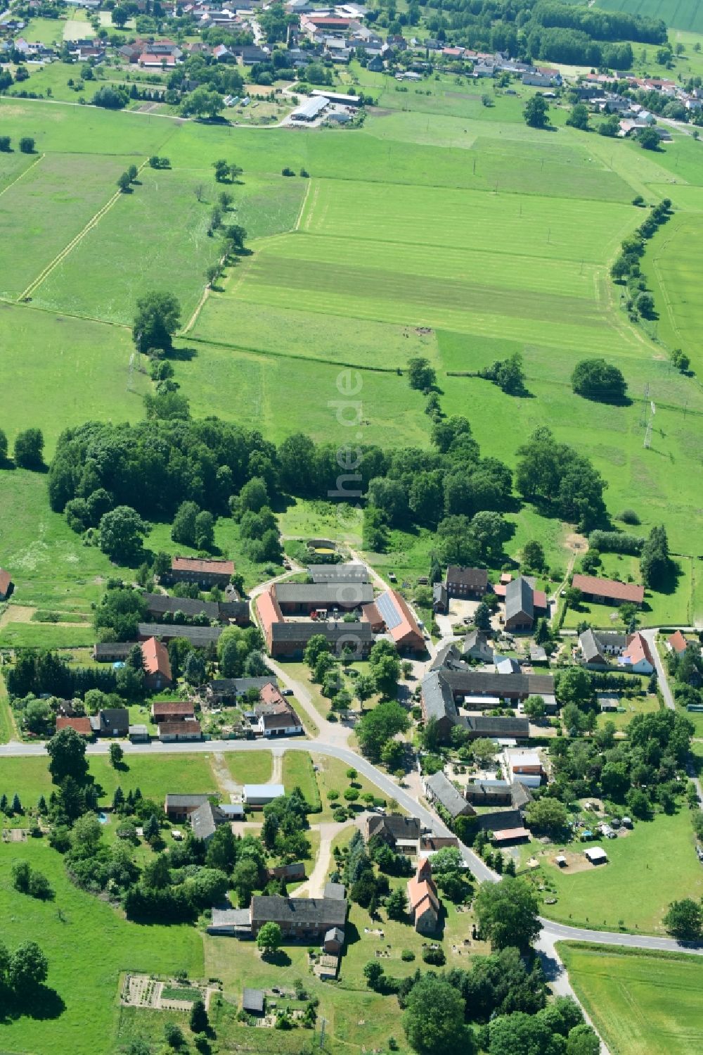 Luftbild Klein Engersen - Dorf - Ansicht in Klein Engersen im Bundesland Sachsen-Anhalt, Deutschland