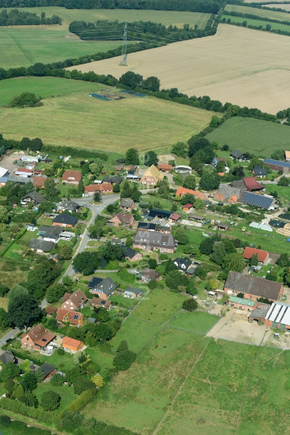 Krukow von oben - Dorf - Ansicht von Krukow im Bundesland Schleswig-Holstein