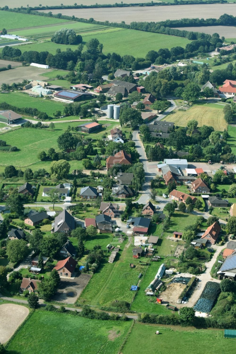 Luftaufnahme Krukow - Dorf - Ansicht von Krukow im Bundesland Schleswig-Holstein