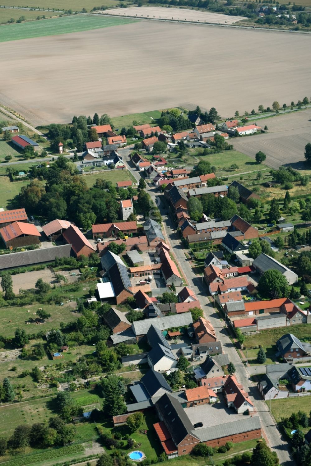 Käthen aus der Vogelperspektive: Dorf - Ansicht von Käthen im Bundesland Sachsen-Anhalt