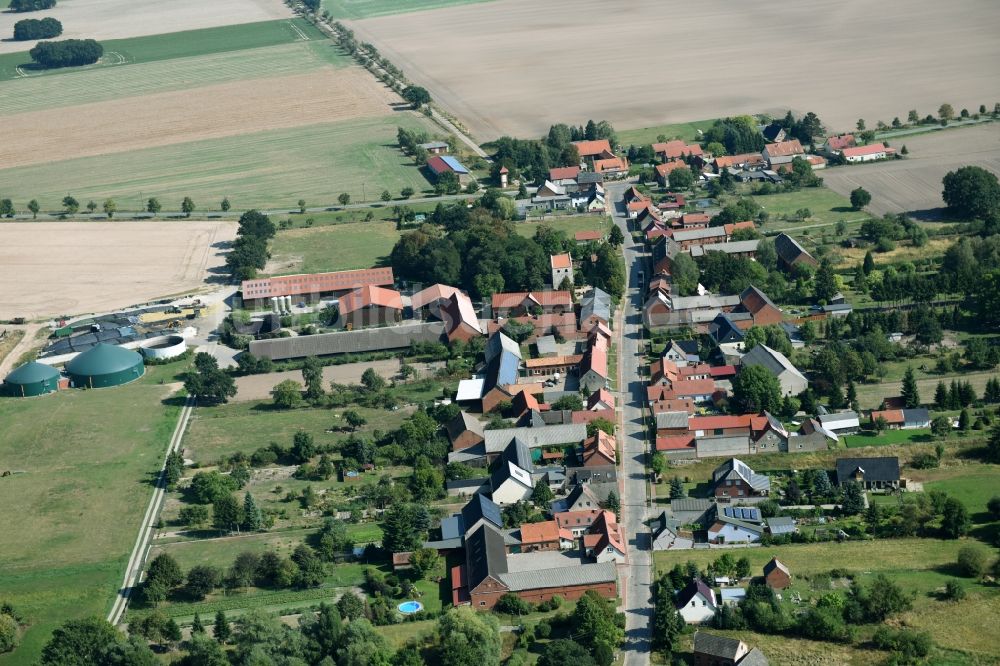 Käthen aus der Vogelperspektive: Dorf - Ansicht von Käthen im Bundesland Sachsen-Anhalt