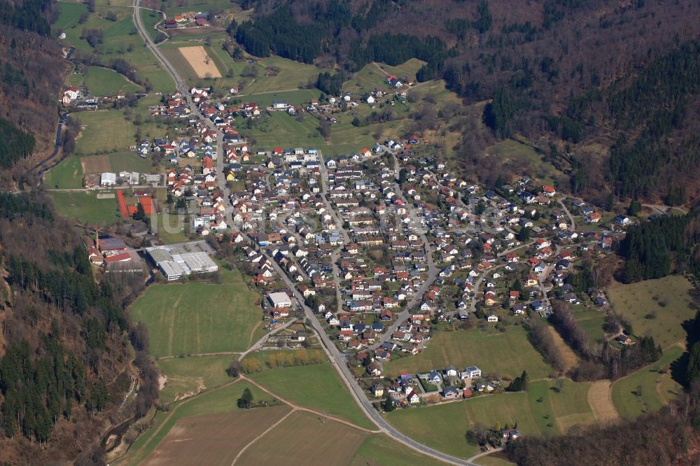 Langenau aus der Vogelperspektive: Dorf - Ansicht in Langenau im Bundesland Baden-Württemberg, Deutschland