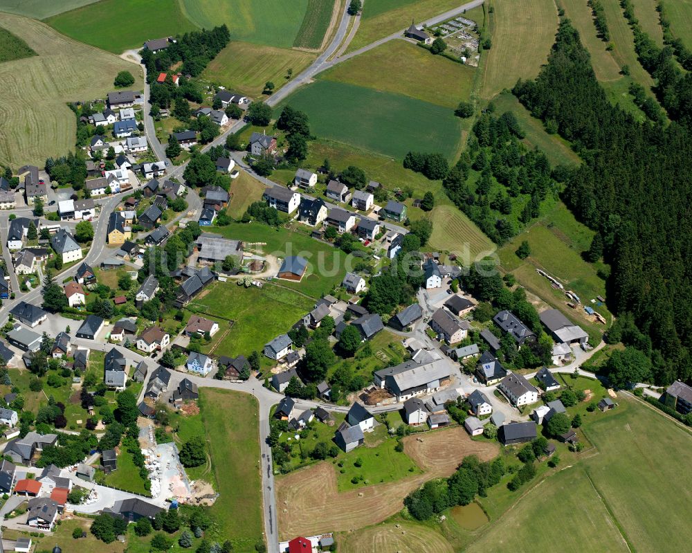 Langenbach von oben - Dorf - Ansicht Langenbach im Bundesland Bayern, Deutschland