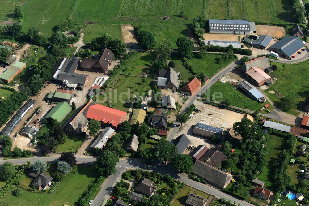 Lohbarbek aus der Vogelperspektive: Dorf - Ansicht von Lohbarbek im Bundesland Schleswig-Holstein