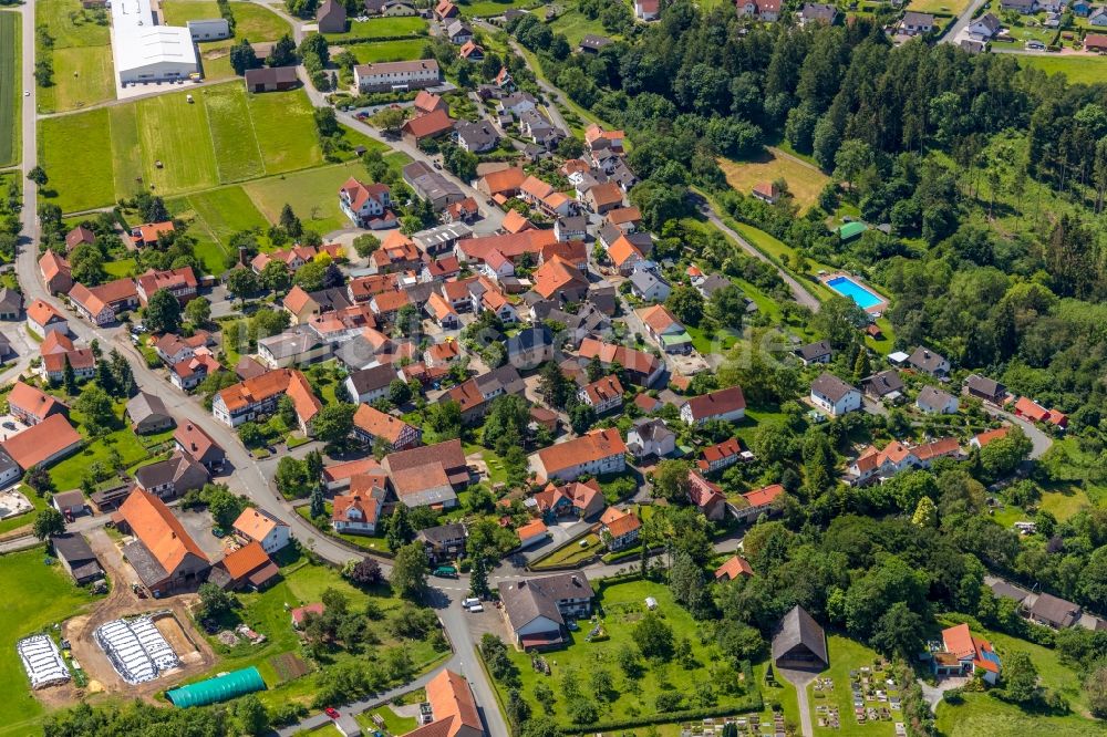 Luftaufnahme Marienhagen - Dorf - Ansicht in Marienhagen im Bundesland Hessen, Deutschland