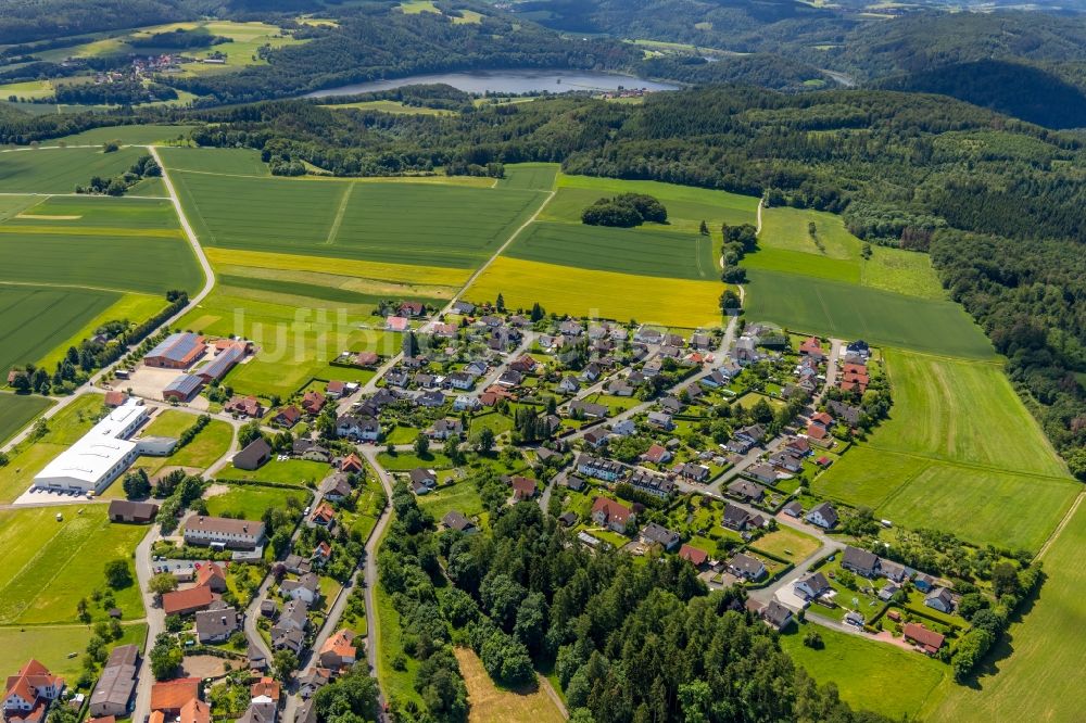 Marienhagen aus der Vogelperspektive: Dorf - Ansicht in Marienhagen im Bundesland Hessen, Deutschland