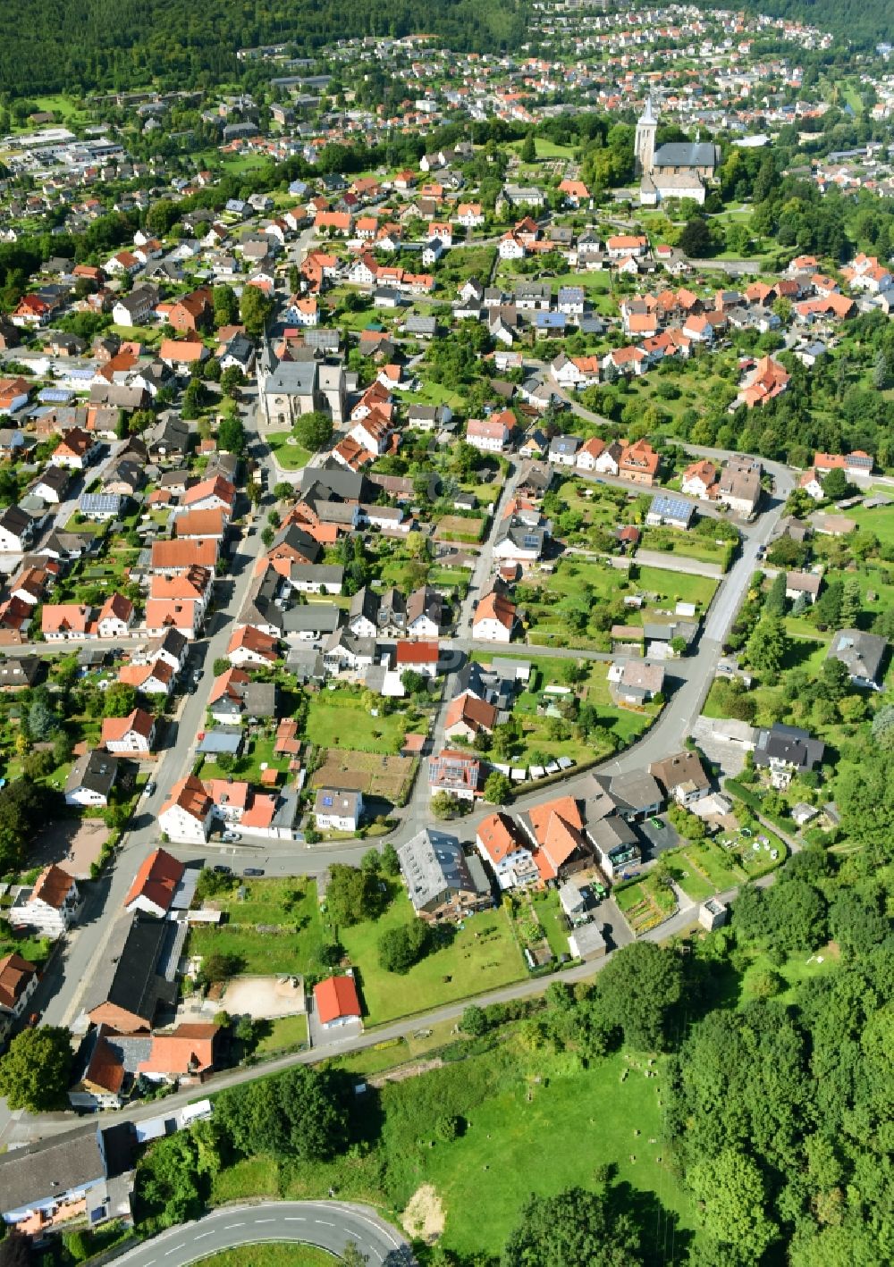 Marsberg aus der Vogelperspektive: Dorf - Ansicht in Marsberg im Bundesland Nordrhein-Westfalen, Deutschland