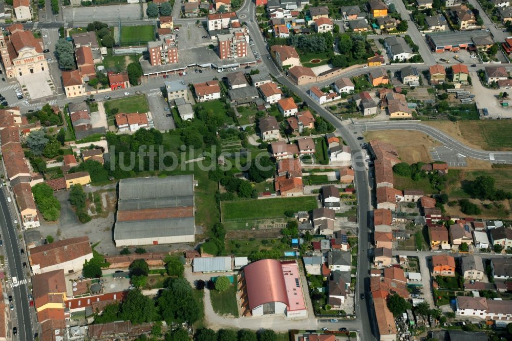 Minerbe von oben - Dorf - Ansicht in Minerbe in Venetien, Italien