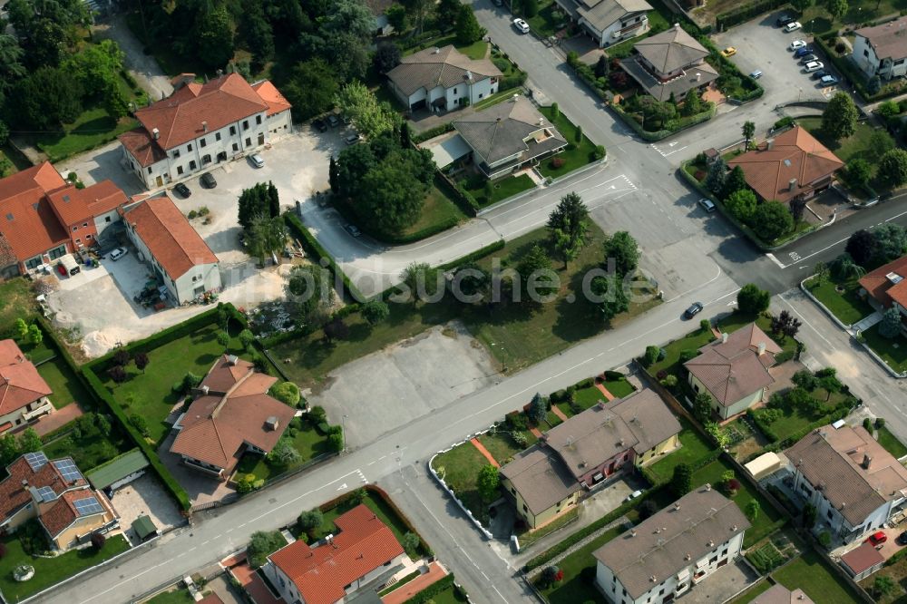 Luftaufnahme Minerbe - Dorf - Ansicht in Minerbe in Venetien, Italien