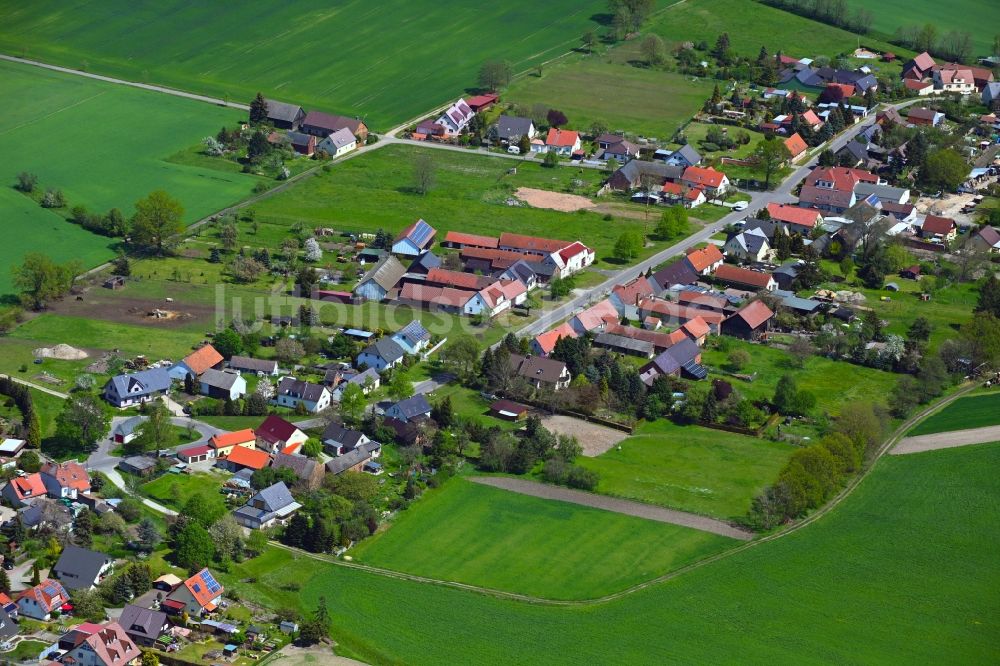 Neuhausen/Spree von oben - Dorf - Ansicht in Neuhausen/Spree im Bundesland Brandenburg, Deutschland