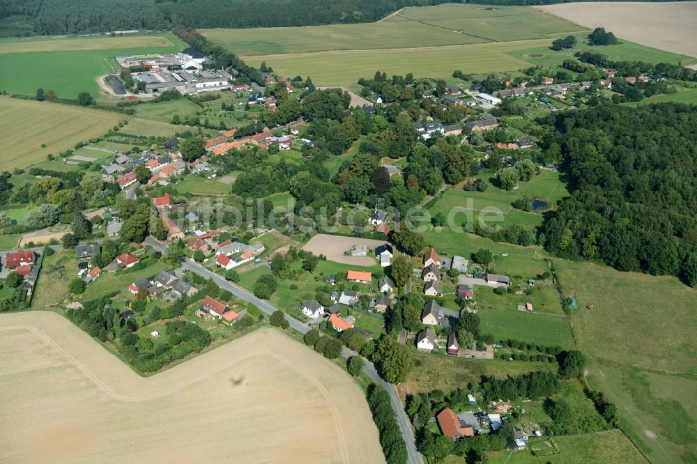 Luftaufnahme Neuhof - Dorf - Ansicht von Neuhof im Bundesland Mecklenburg-Vorpommern