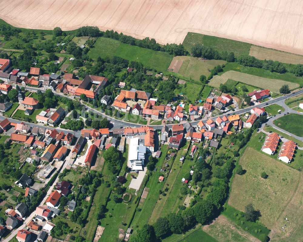 Neustadt aus der Vogelperspektive: Dorf - Ansicht in Neustadt im Bundesland Thüringen, Deutschland