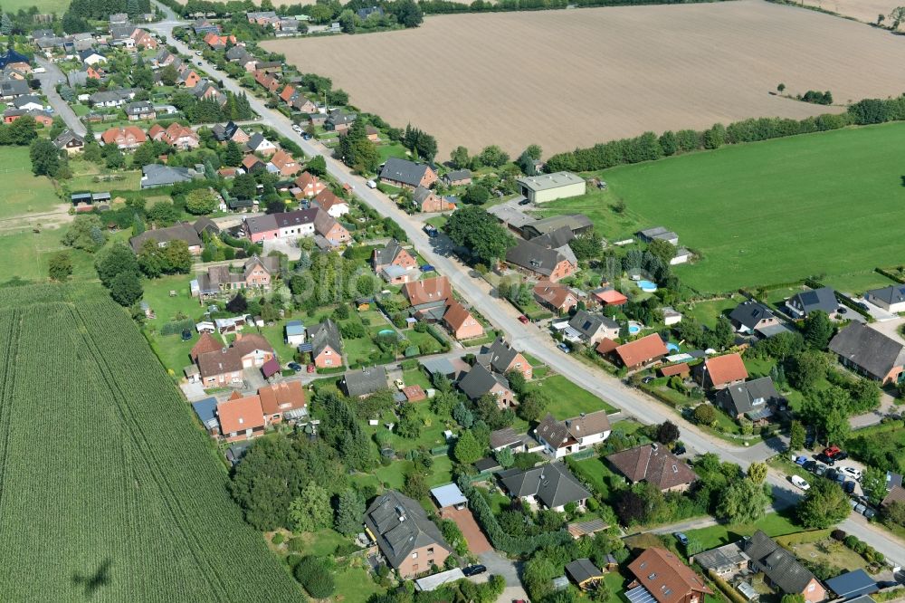 Niendorf-Stecknitz von oben - Dorf - Ansicht von Niendorf-Stecknitz im Bundesland Schleswig-Holstein