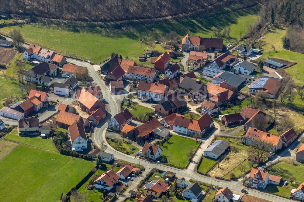 Ober-Ense aus der Vogelperspektive: Dorf - Ansicht in Ober-Ense im Bundesland Hessen, Deutschland