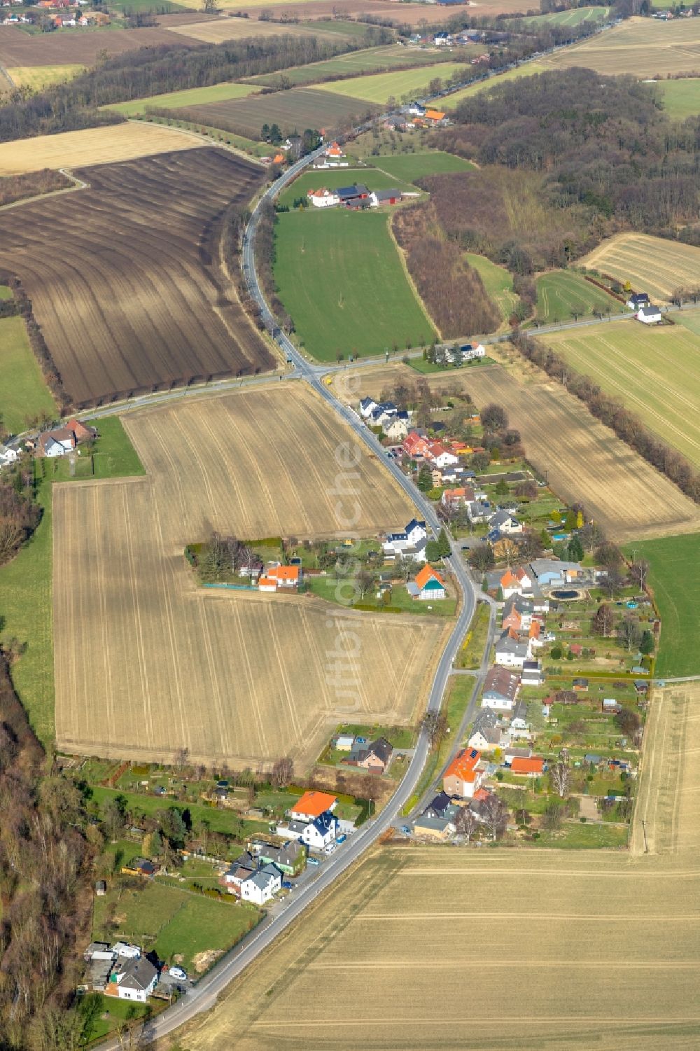 Luftbild Bönen - Dorf - Ansicht im Ortsteil Lenningsen in Bönen im Bundesland Nordrhein-Westfalen, Deutschland