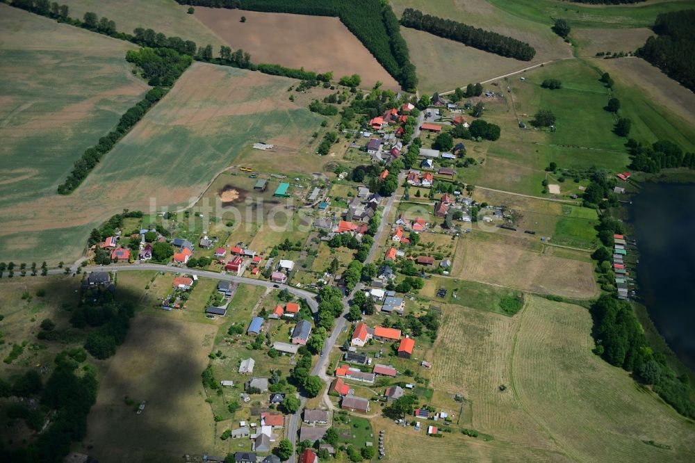 Peetsch von oben - Dorf - Ansicht in Peetsch im Bundesland Mecklenburg-Vorpommern, Deutschland