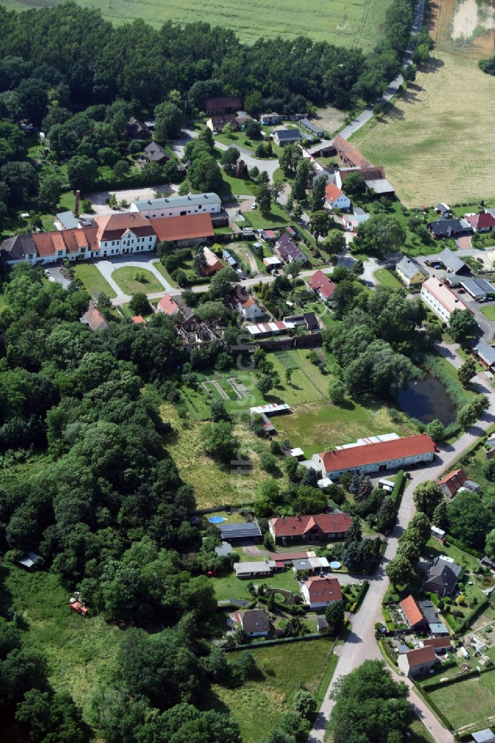 Pietzpuhl aus der Vogelperspektive: Dorf - Ansicht von Pietzpuhl im Bundesland Sachsen-Anhalt