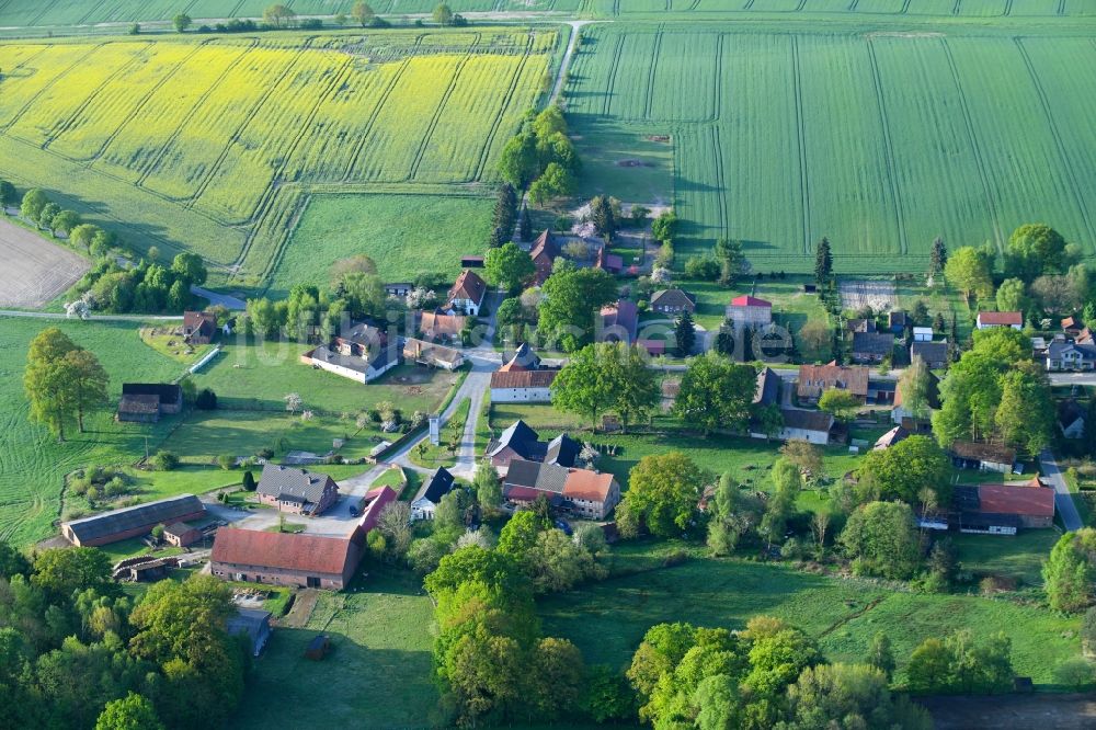 Proitze aus der Vogelperspektive: Dorf - Ansicht in Proitze im Bundesland Niedersachsen, Deutschland