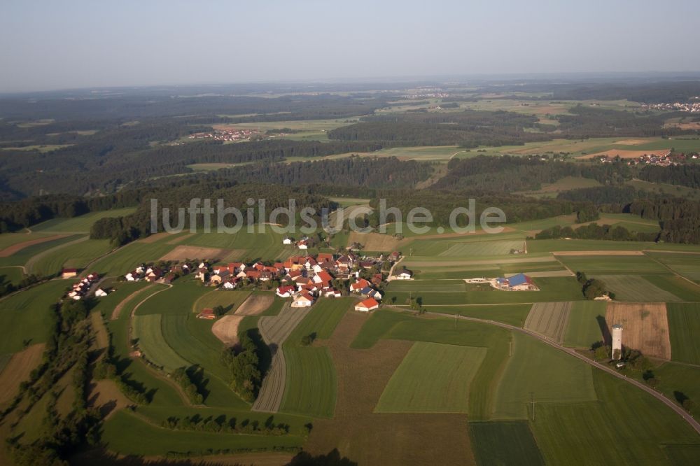 Luftbild Bremelau - Dorf - Ansicht am Rande von Feldern in Bremelau im Bundesland Baden-Württemberg