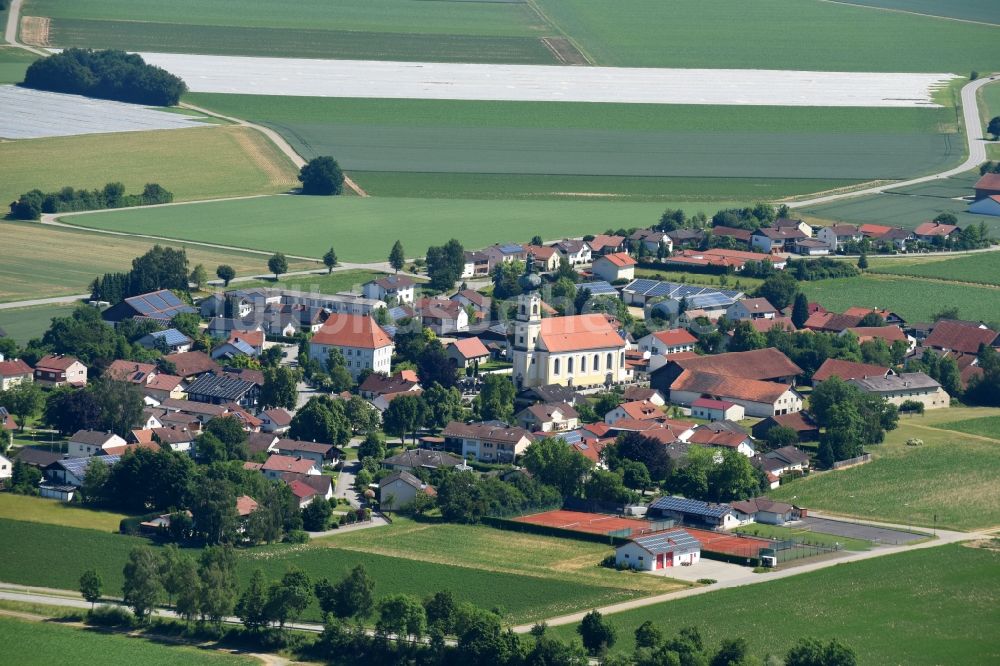 Luftbild Hettenkofen - Dorf - Ansicht am Rande von Feldern in Hettenkofen im Bundesland Bayern, Deutschland